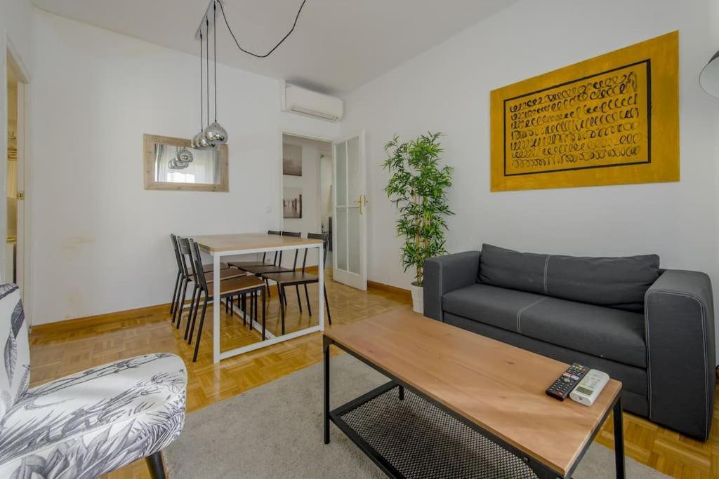 Encantador Piso En La Latina Madrid Centro/Rastro מראה חיצוני תמונה